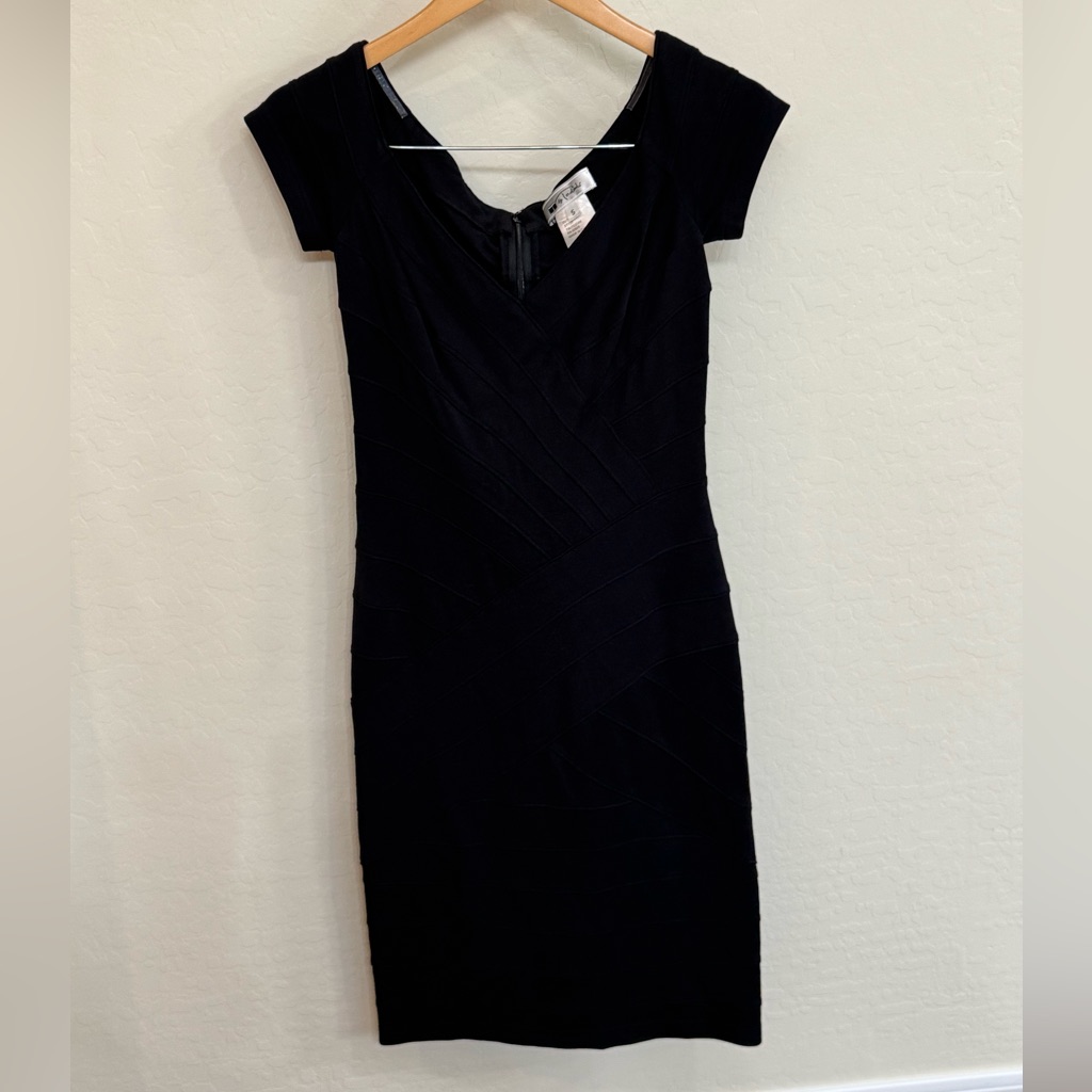 Tadashi Shoji Black Cap-Sleeve Bandage Bodycon Sheath Dress Small